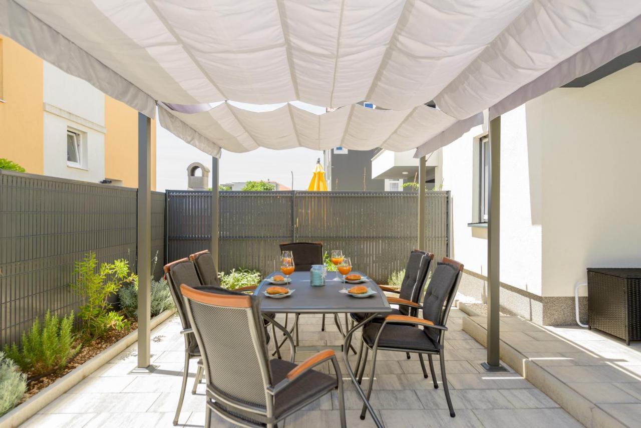 דירות New, Private Heated Swimming Pool, Free Parking, Trogir Centar מראה חיצוני תמונה