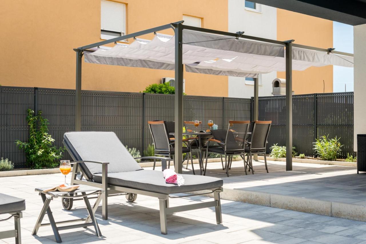 דירות New, Private Heated Swimming Pool, Free Parking, Trogir Centar מראה חיצוני תמונה