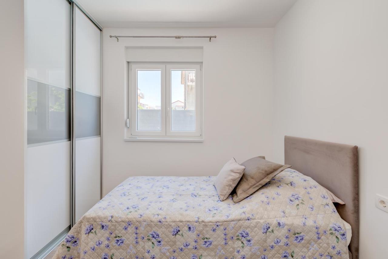 דירות New, Private Heated Swimming Pool, Free Parking, Trogir Centar מראה חיצוני תמונה